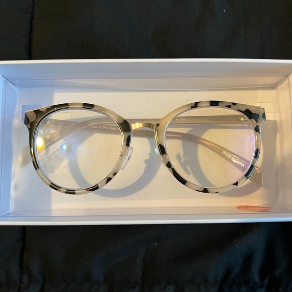 e-specs Accessories - E-specs blue light reading glasses